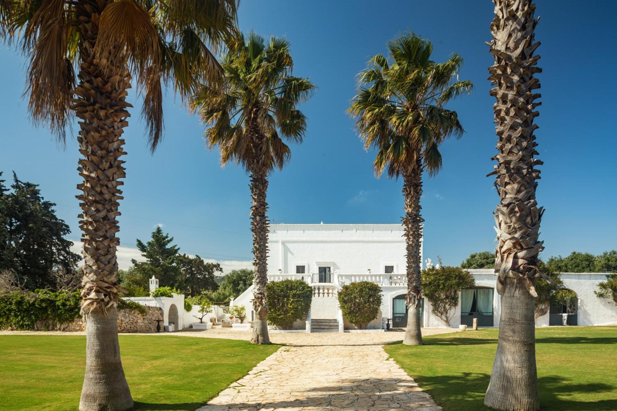 Masseria Eccellenza Pezze Di Greco Luaran gambar